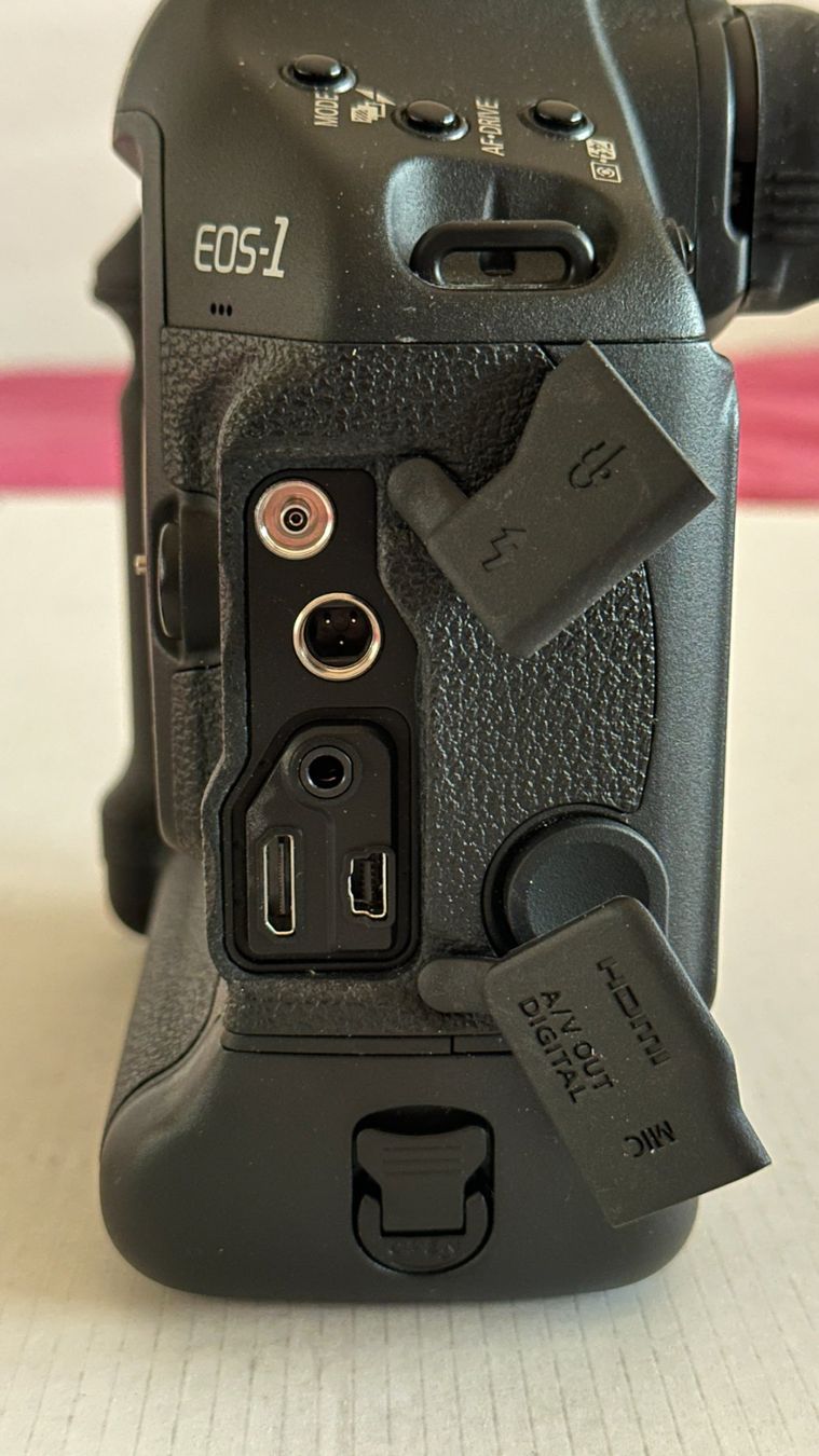 Canon Kamera: Canon EOS 1D Mark 4 -Top Zustand – Gebraucht aus Herzogenbuchsee von Discussoft 5