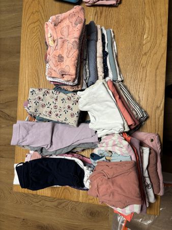 Kleiderpaket Grössen 62/68 und 74/80