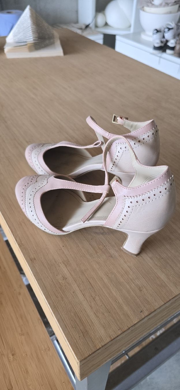 Scarpe da donna: Schuhe rosa Grösse 39 – Usato da Walde AG venduto da LuuMa