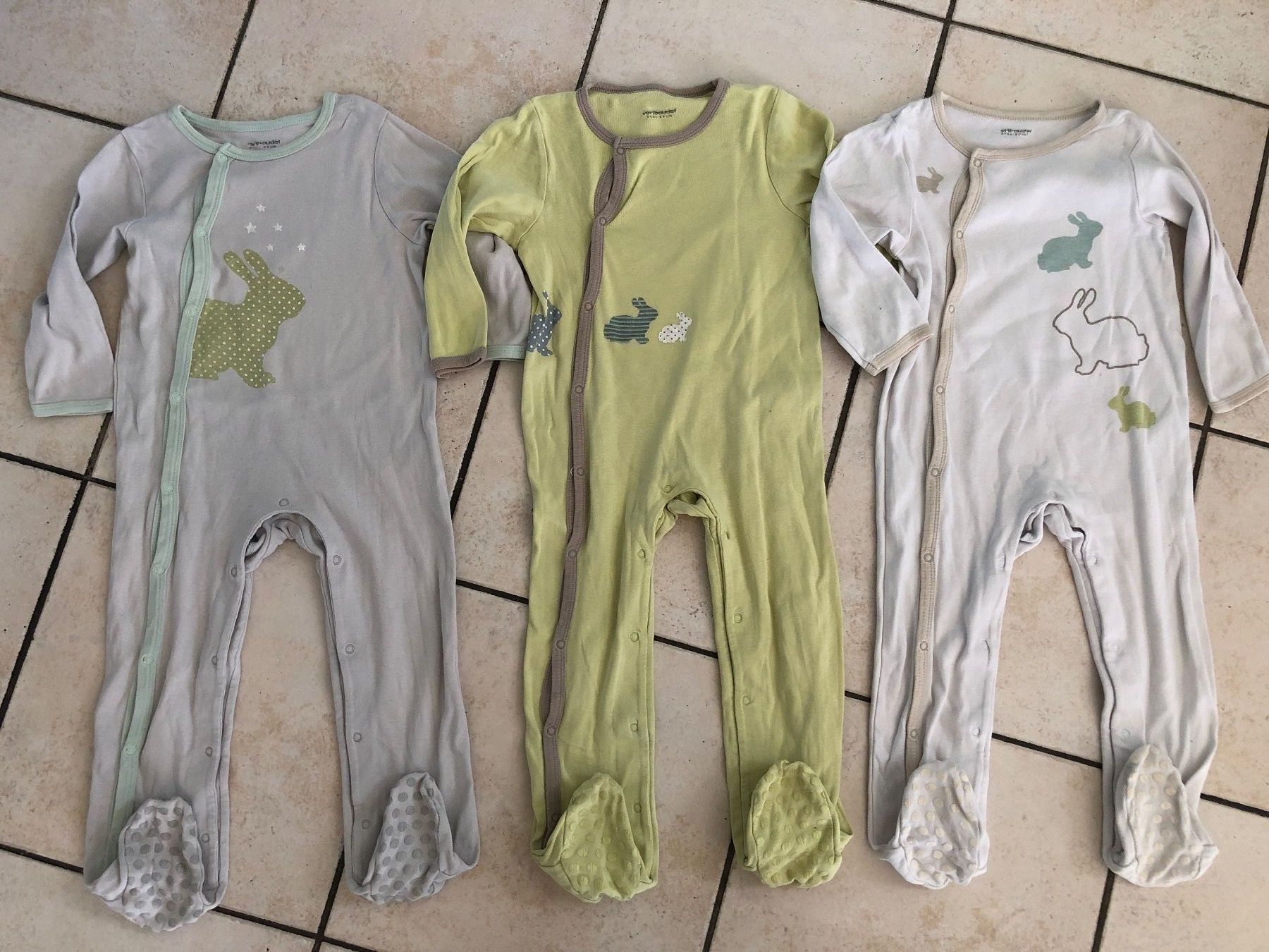 Pyjamas & Ähnliches: 3 Vertbaudet Pyjamas Gr. 94 – Gebraucht aus Obergerlafingen von cabo4