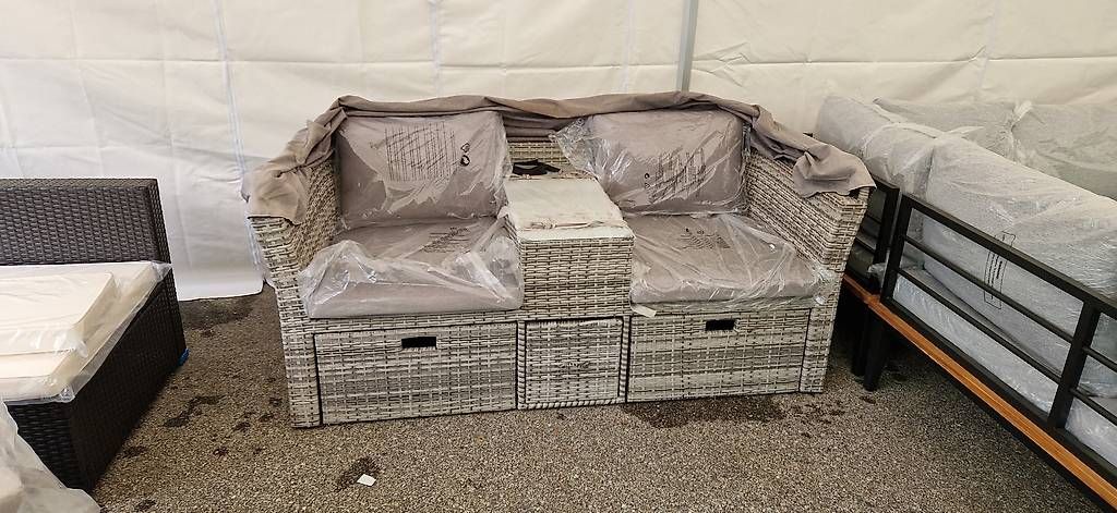 Sofas: Gartenlounge Ausstellungs Modell – Neu und originalverpackt aus Lützelflüh-Goldb von Rampenverkauf_72_ 4