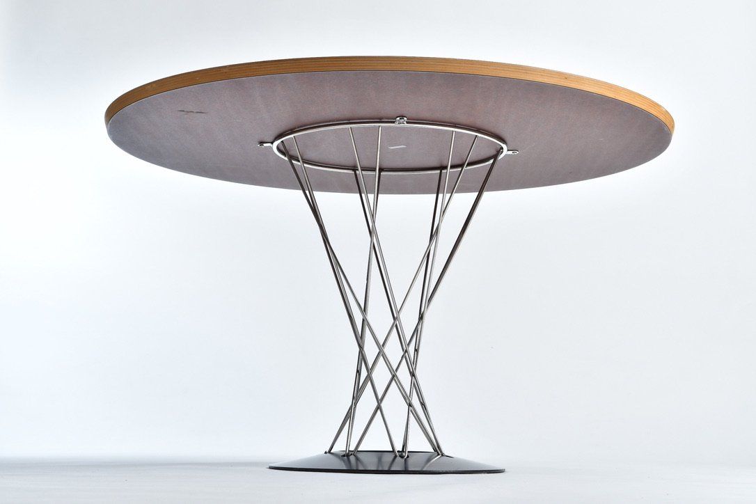 Knoll Tavoli: Isamu Noguchi Cyclone Esstisch – Usato da Zürich venduto da IndividumCH 4