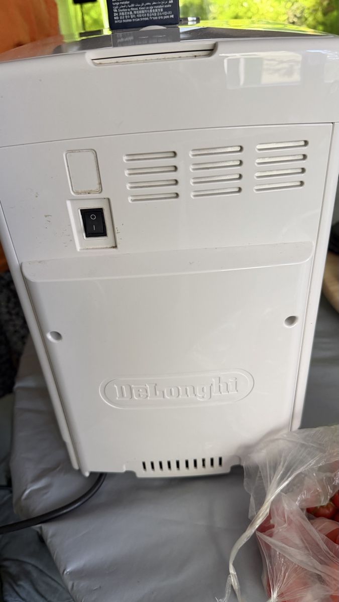 De'Longhi Machines à café & Machines à expresso: DeLonghi DINAMICA – D'occasion à Winterthur par iAll5tar 2