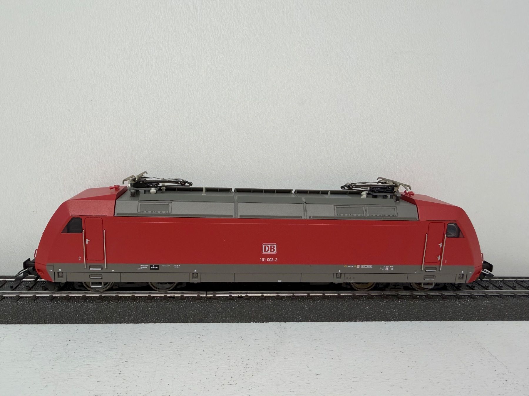 Märklin Modellini di ferrovie: Märklin 34371 E-Lok BR 101 der DB Digital – Usato da Büsserach venduto da ModellbahnDepot 2