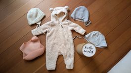 Babyset (Strampler, Mützen, Sonnenhut, Lätzchen, Nuschi) 