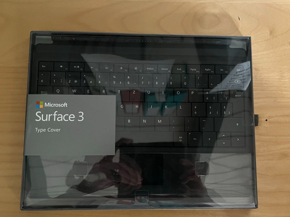Microsoft Surface 3 Type Cover (Neu und originalverpackt) in Zurich für