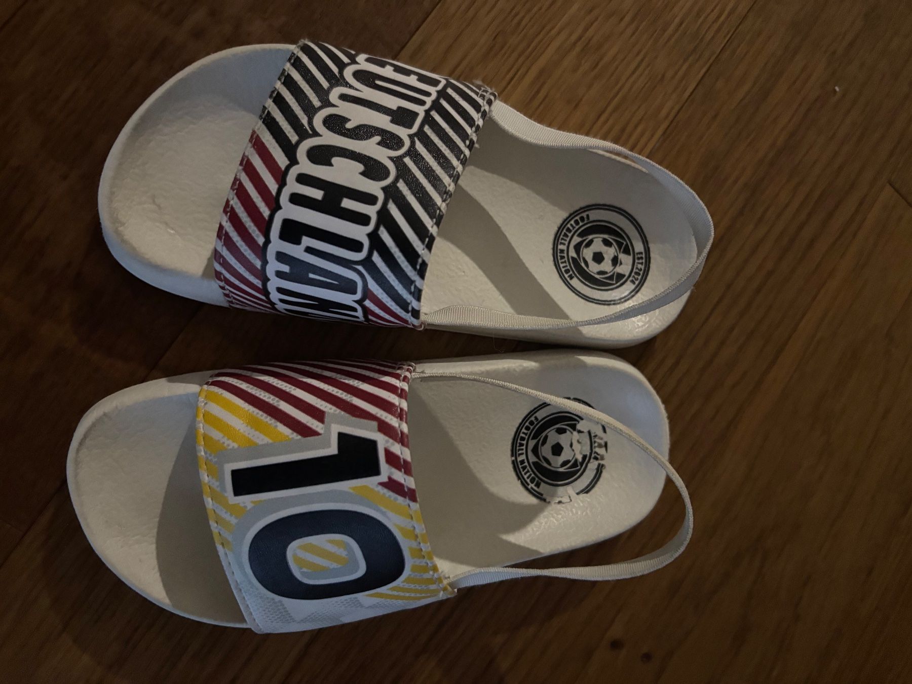 Scarpe per ragazzi: Schlappen 26/27 – Usato da Buchrain venduto da Ham2383