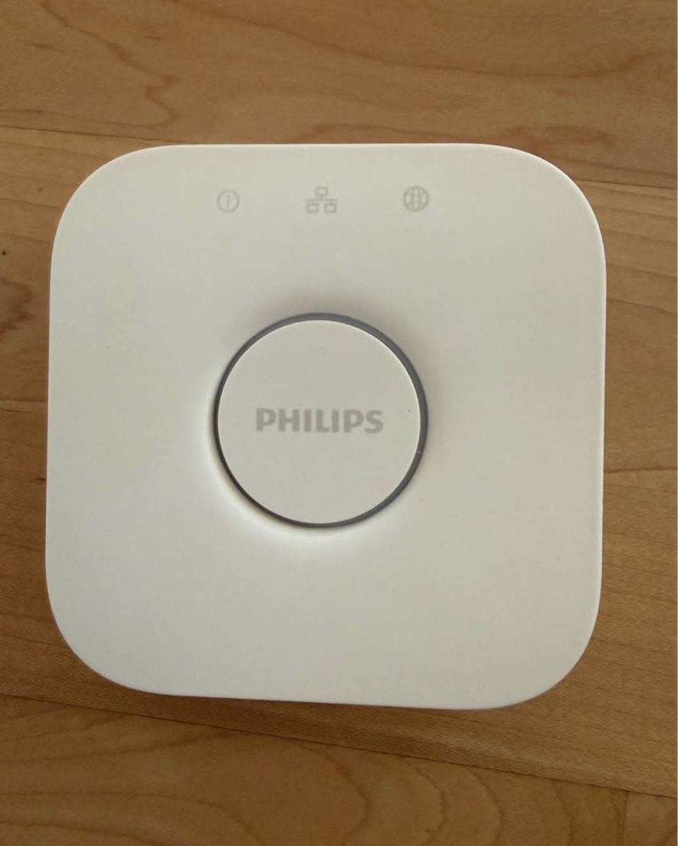 Philips Hub & Switch: Philips Hue Bridge Smart Home Hub – Usato da Steinen venduto da tom_pjg8