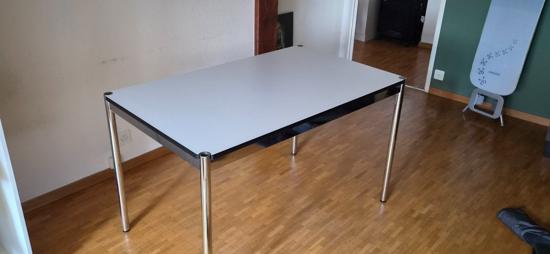 USM Tavoli: Table USM excellent état – Usato da Carouge GE venduto da ant_tg2r 1