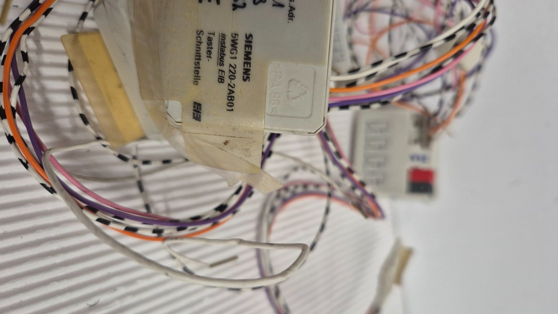 Componenti elettronici: Div. KNX Komponenten ab 1.- – Usato da Sitterdorf venduto da Lenggi7 3