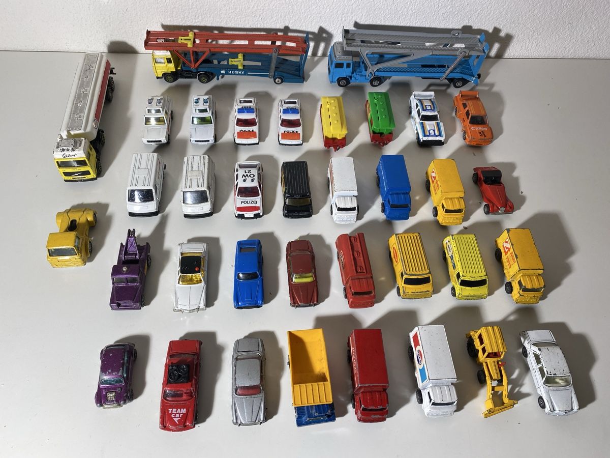 Corgi Toys Modellini d'auto: 40 corgi Autos – Usato da Winterthur venduto da ben_9vxx
