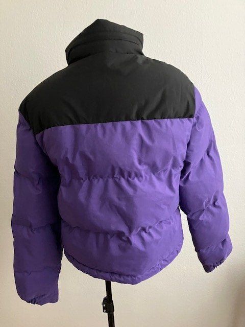 Primark Jacken: Doudoune chaude  violette et noire, taille S – Gebraucht aus Marin-Epagnier von rchouchouu 1