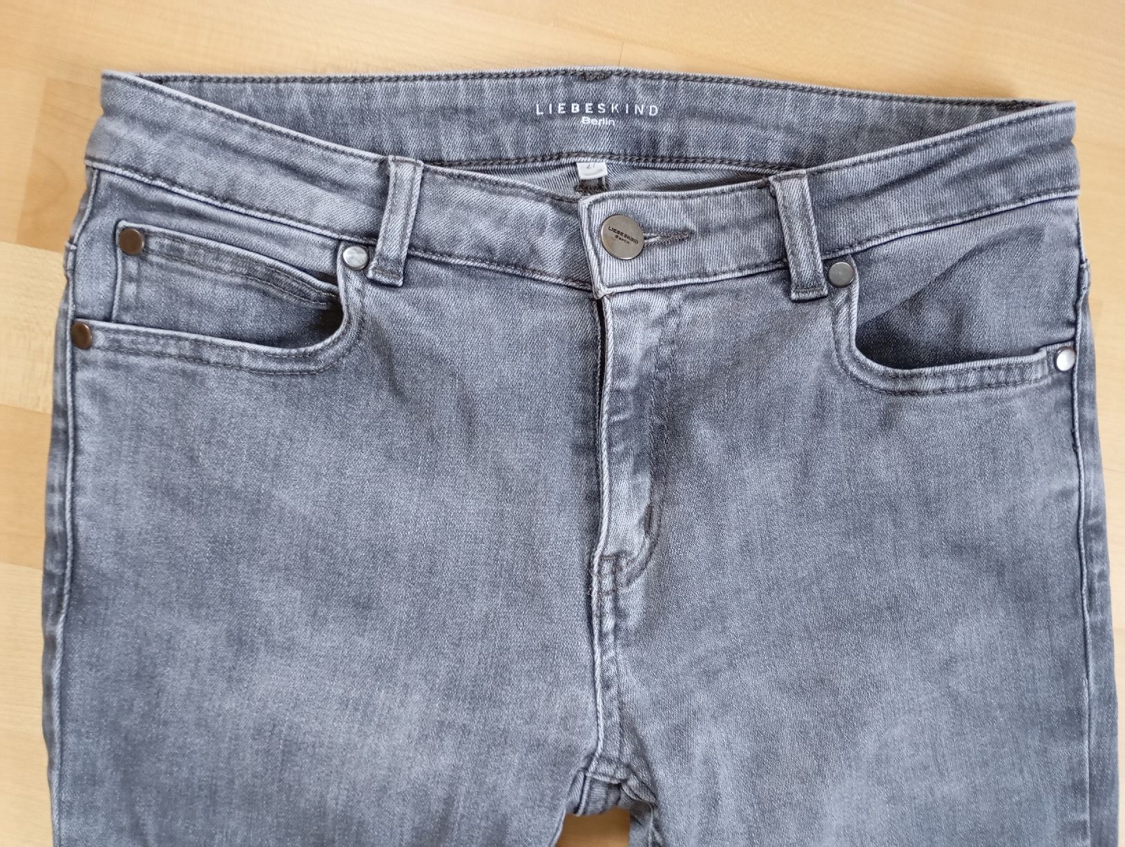 Liebeskind Jeans: Liebeskind Jeans – Usato da thalwil venduto da Lazar03 1