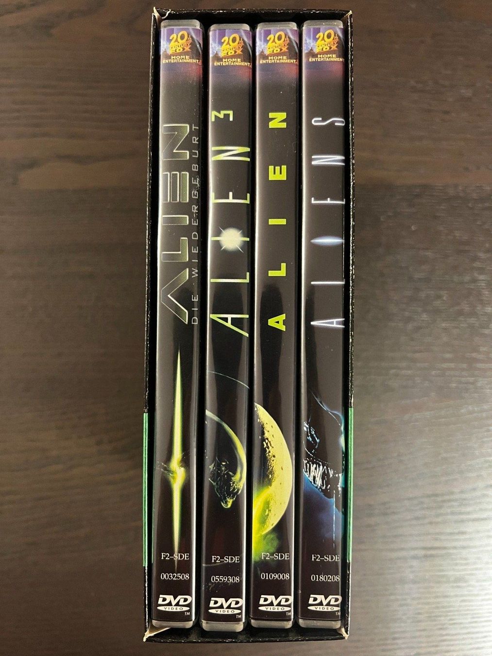Tous les DVDs: Alien Legacy – D'occasion à Zürich par FilmFreunde 6
