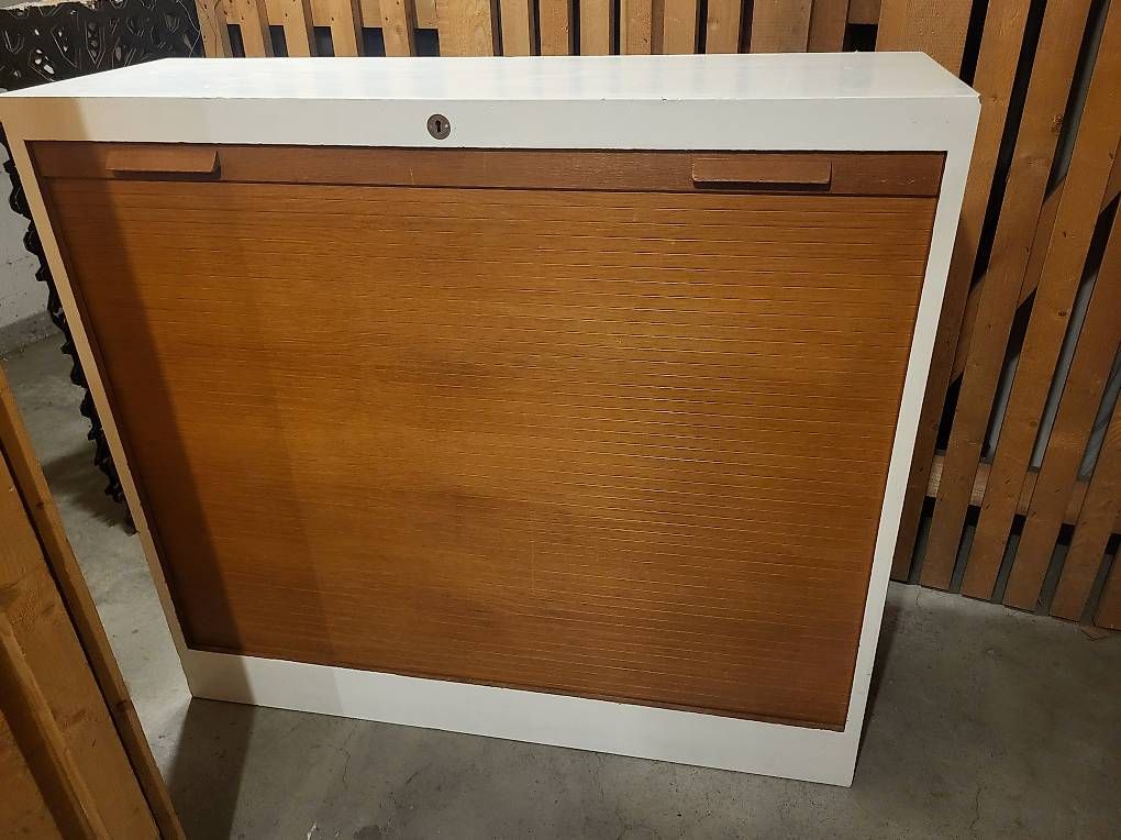 Kommoden: Meuble de bureau à rideau – Gebraucht aus Fribourg von Csarine