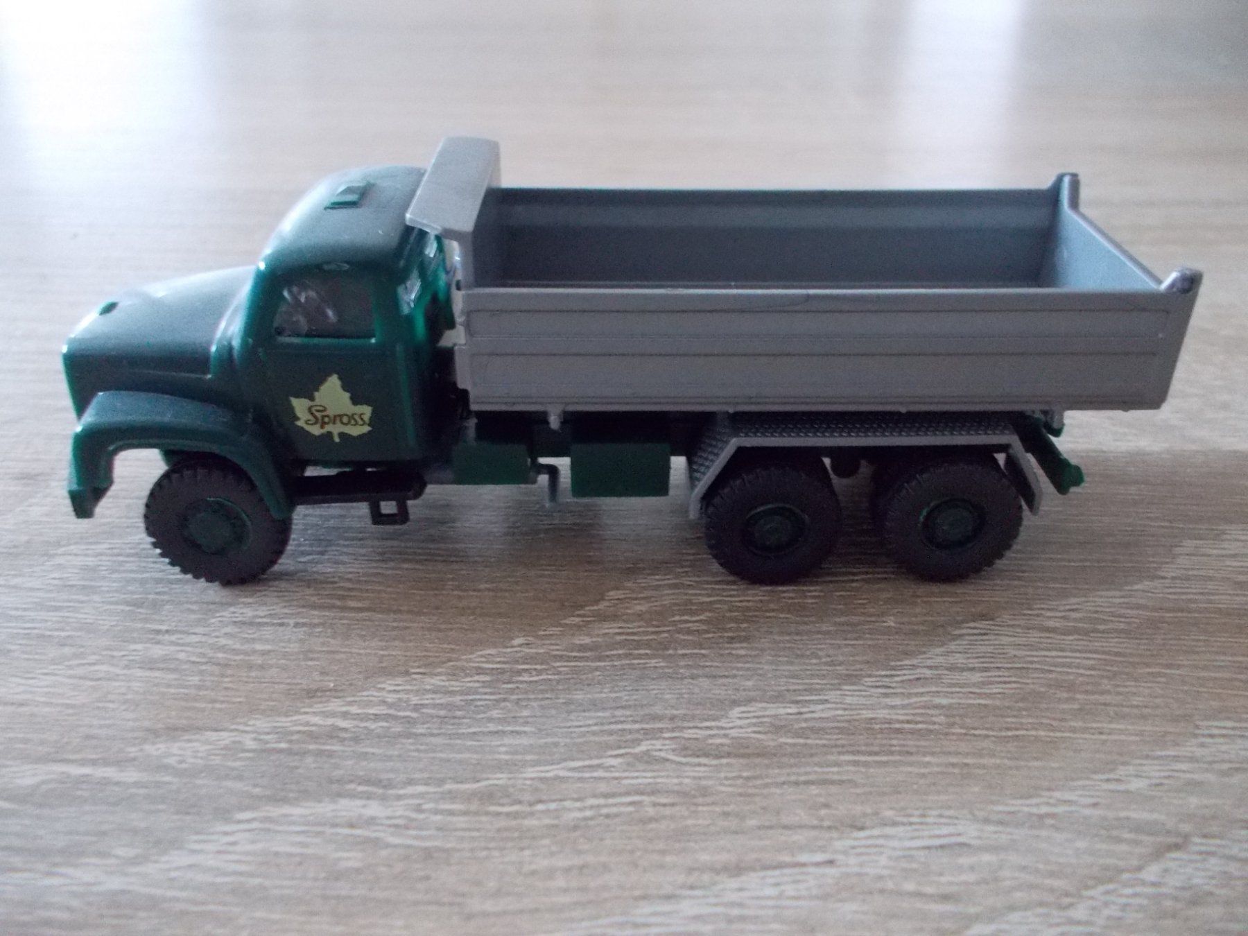 Roskopf Modellini d'auto: Saurer D330 – Nuovo (secondo la descrizione) da Weinfelden venduto da Simalaia 1