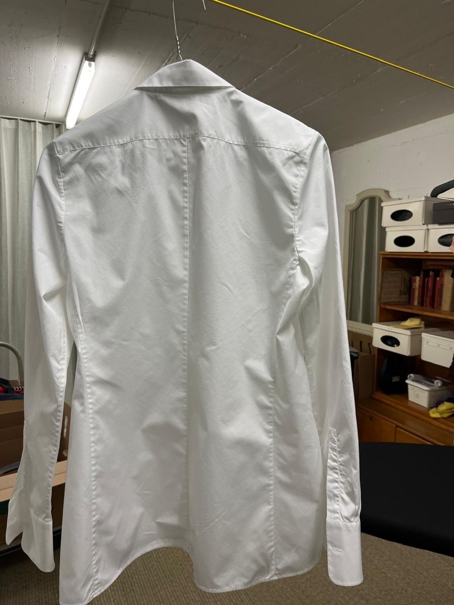 Jil Sander Chemisiers: Weisses Jilsander Hemd Grösse 38 – D'occasion à Altendorf par ClaudioCampinho 2