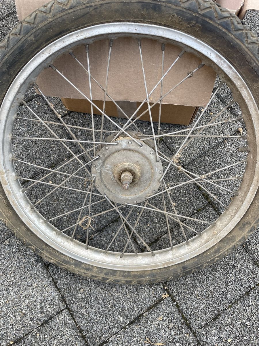 Parti ricambio per ciclomotori: Sachs 503 Puch 17" Vorderead – Usato da Sax venduto da 17u_lq8l 1