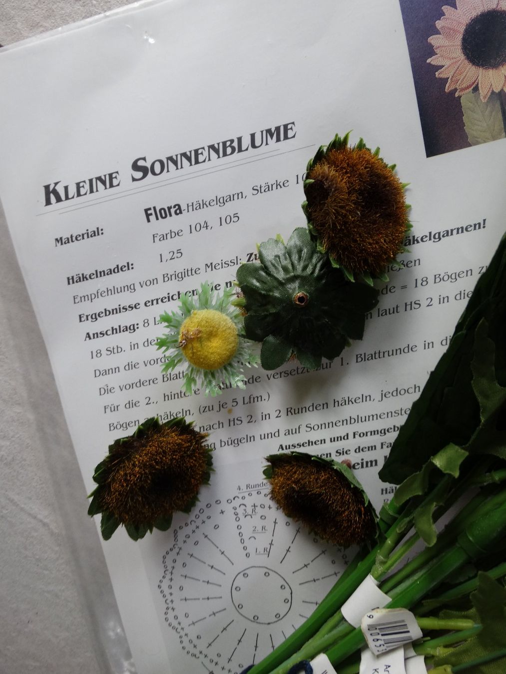 Tutte le decorazioni: Kleine gehäkelte Sonnenblume – Nuovo (secondo la descrizione) da Schaffhausen venduto da manu300 2