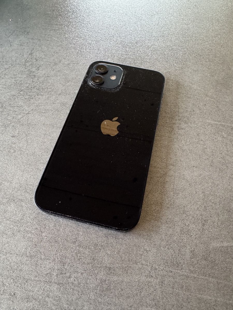 Apple Portables: iPhone 12 128GB – D'occasion à Evilard par DS_99 1