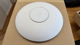 Ubiquiti UniFi AP AC Pro Access Point Dualband PoE+