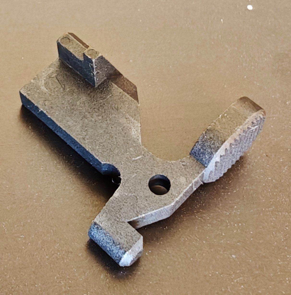 Tutti gli attrezzi: Verschlussfanghebel AR15 / M16 / M4 - Bolt Catch - Original! – Usato da Rüti ZH venduto da Sarah0406 2