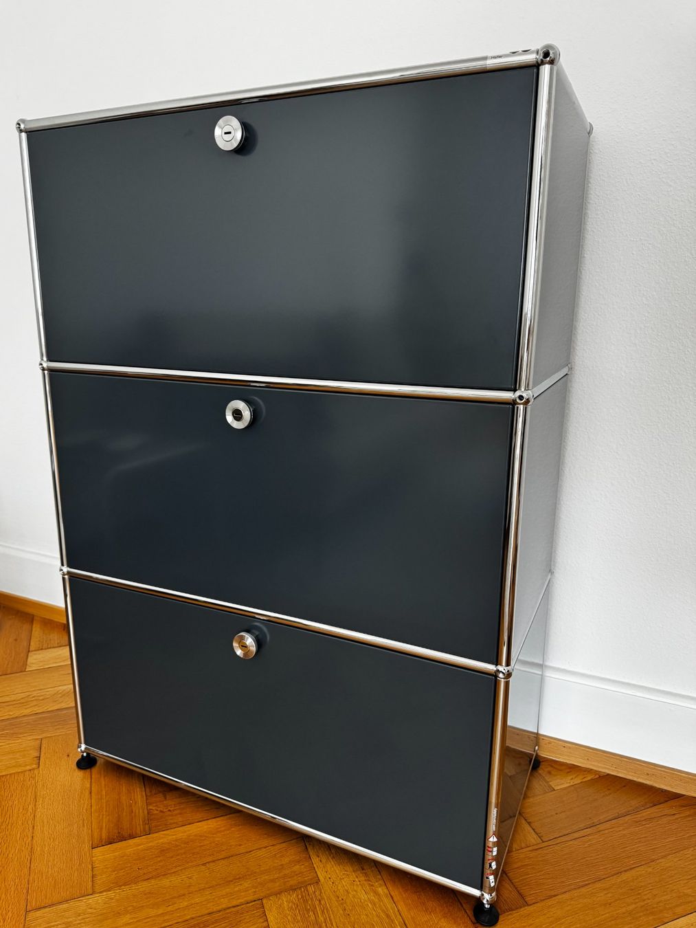 USM Cassettiere: USM Haller Sideboard / Highboard / Kommode – Nuovo e nell'imballaggio originale da Basel venduto da OliverWa 1