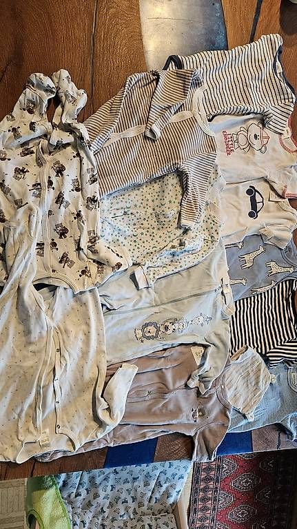 Lotti & Set di vestiti: Kinderkleiderpaket 62 – Usato da Heimberg venduto da mic_cr62 2