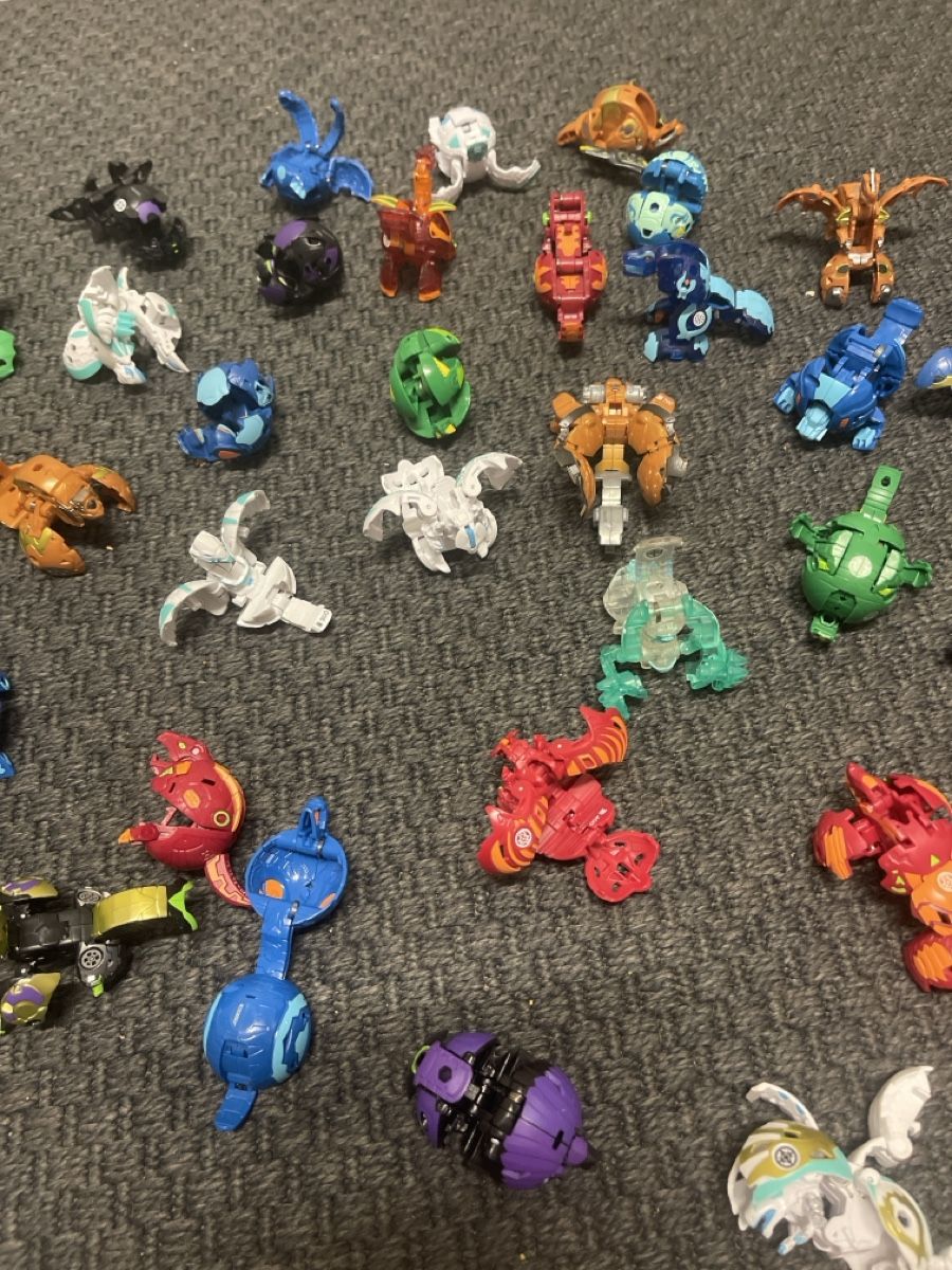 Spielzeuge: Lot Bakugan 34 Stk – Gebraucht aus Bad Zurzach von Cuore34 2