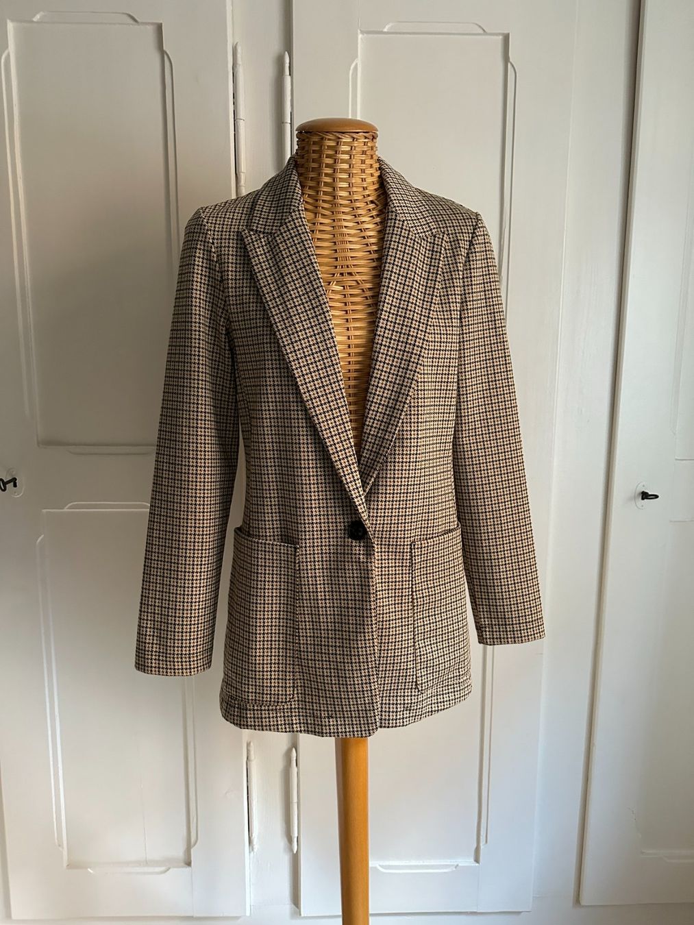 H&M Vestes: Longblazer beige gemustert 36 – D'occasion à Zürich par Diazaio