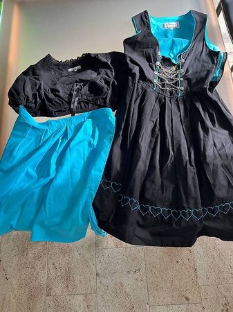 Dirndl mit Schürze und Bluse Grösse 38