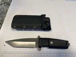 Messer Taktisch