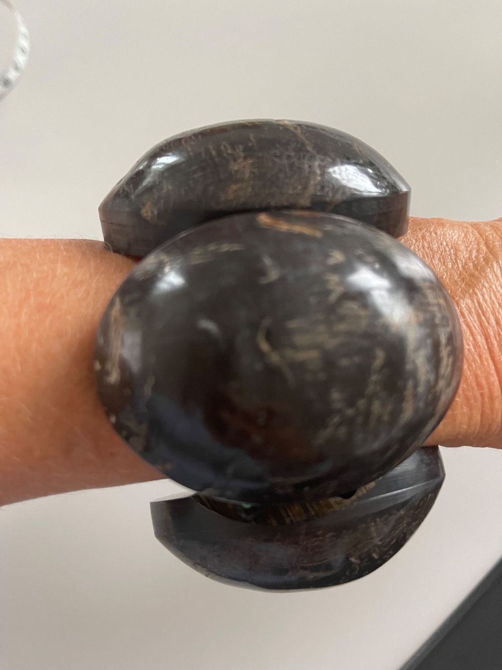 Bracciali & Braccialetti: Armkette Holz massiv braun, statement – Usato da Zollikon venduto da dorean 1