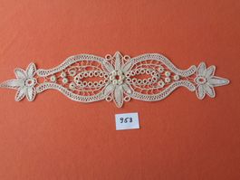 Makramee - Handarbeit – Untersetzer 59 cm. x 15 cm.