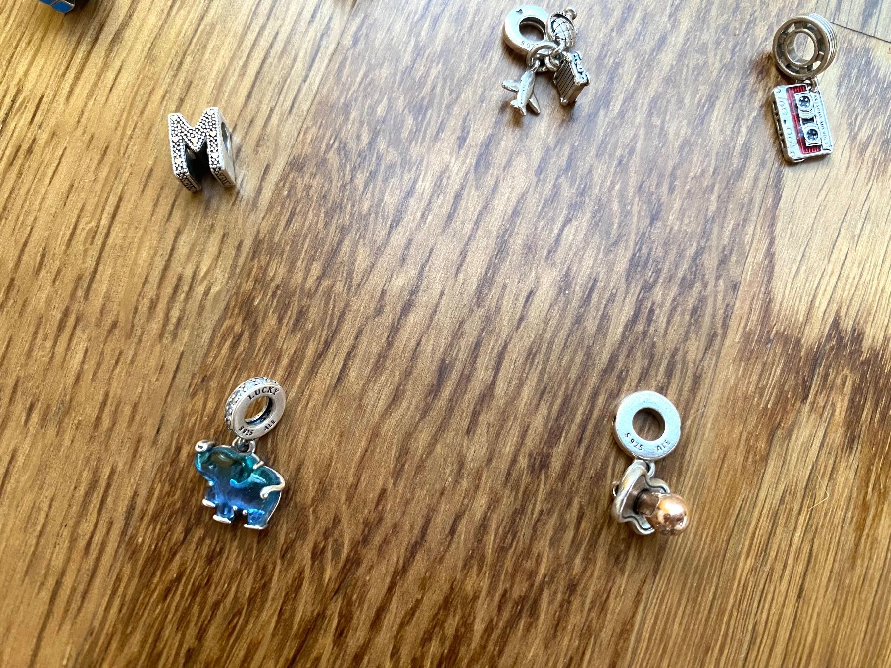 Pandora Bracciali & Braccialetti: Pandora 20 cm mit 10 Charms – Usato da Zürich venduto da suche_jenes 3