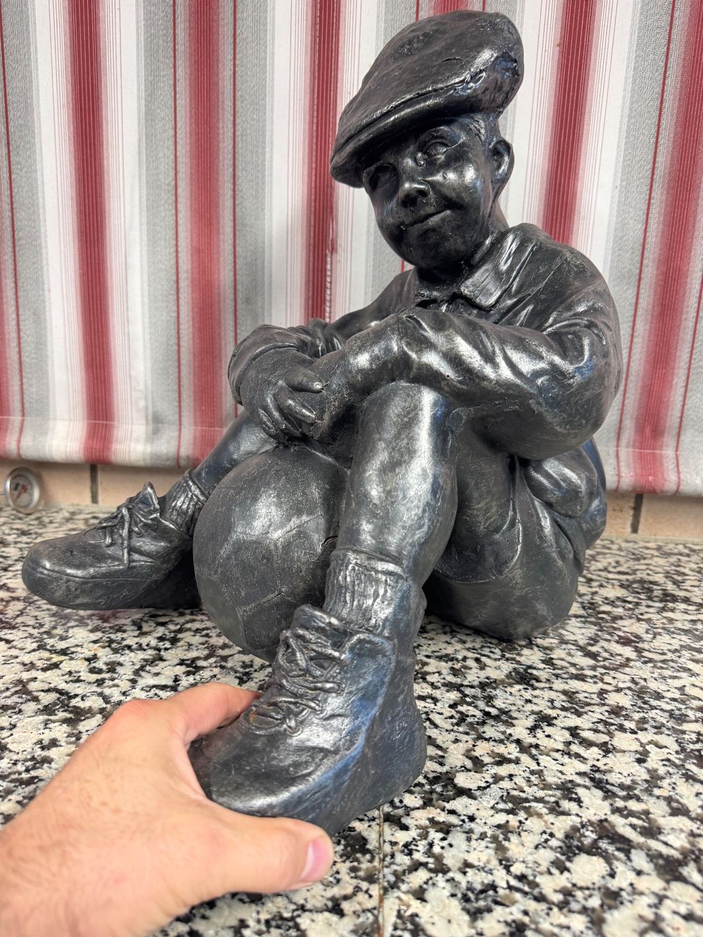 Tutte le decorazioni: Sitzender Knabe.   Tolle Ausstellungs-Figur – Usato da Winterthur venduto da sportdisco2 6