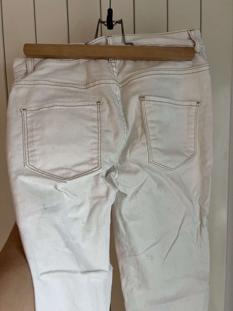 Calzedonia Pantaloni: Calzedonia white pants S – Usato da Losone venduto da Misssslucie 1