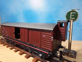 geschlossener Güterwagen mit Hornby Signal __ Spur 0