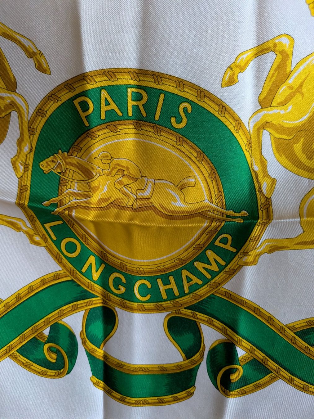 Foulards & écharpes: Foulard Longchamp Paris – D'occasion à Emmen par magelan 2