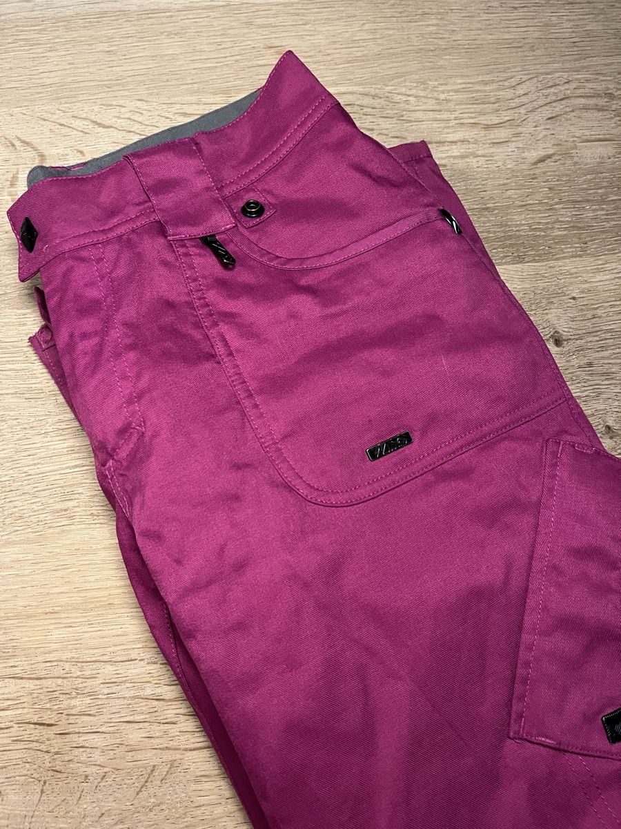 Hosen: Nitro Ski/Snowboardhose Grösse XS – Gebraucht aus Pfäffikon ZH von Carmen_hcd