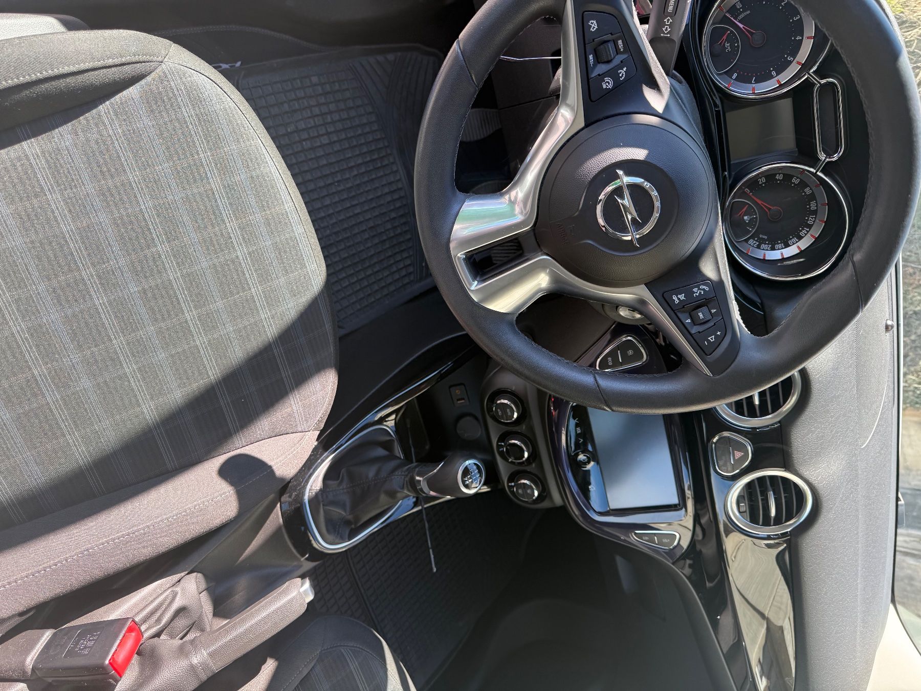 Opel Automobili: Petite citadine Opel – Usato da Sierre venduto da majh2B3 3