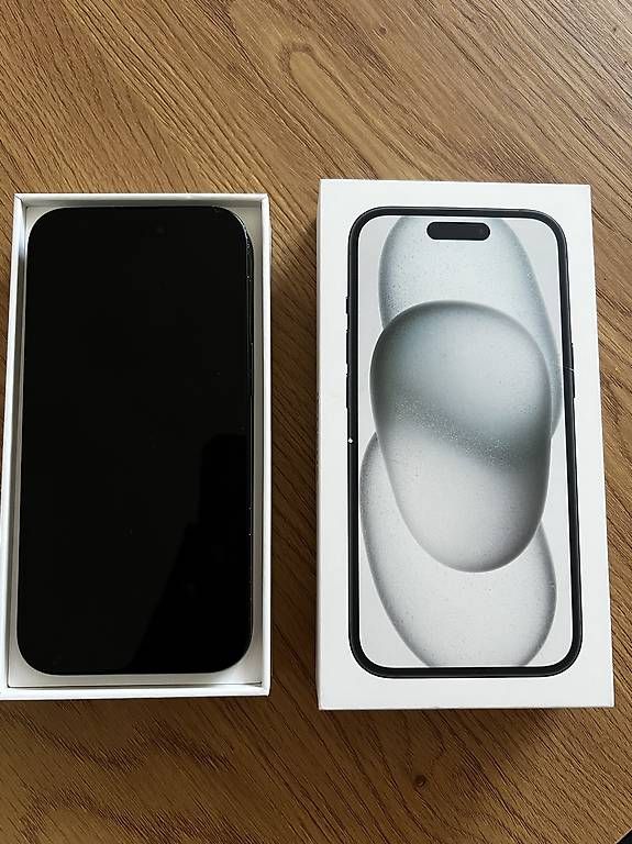 Apple Telefoni cellulari / Smartphones: iPhone 15, 256GB, 3 coques, 3 vitres de protection – Usato da Plan-les-Ouates venduto da pvi_fm8z 1