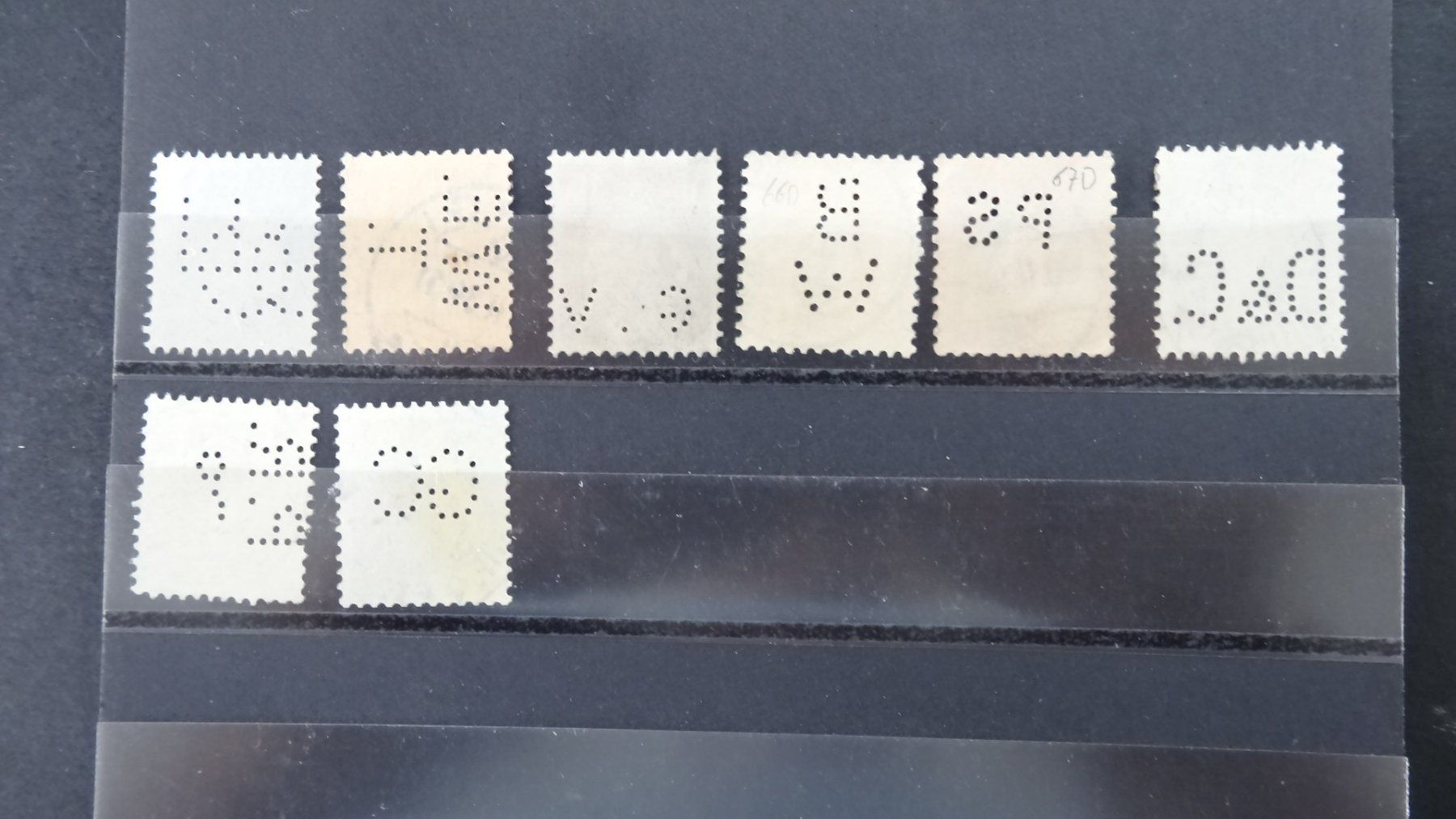 Alle Briefmarken: Lot Perfins 8 Werte    61 – Gebraucht aus Anwil von zuggi57