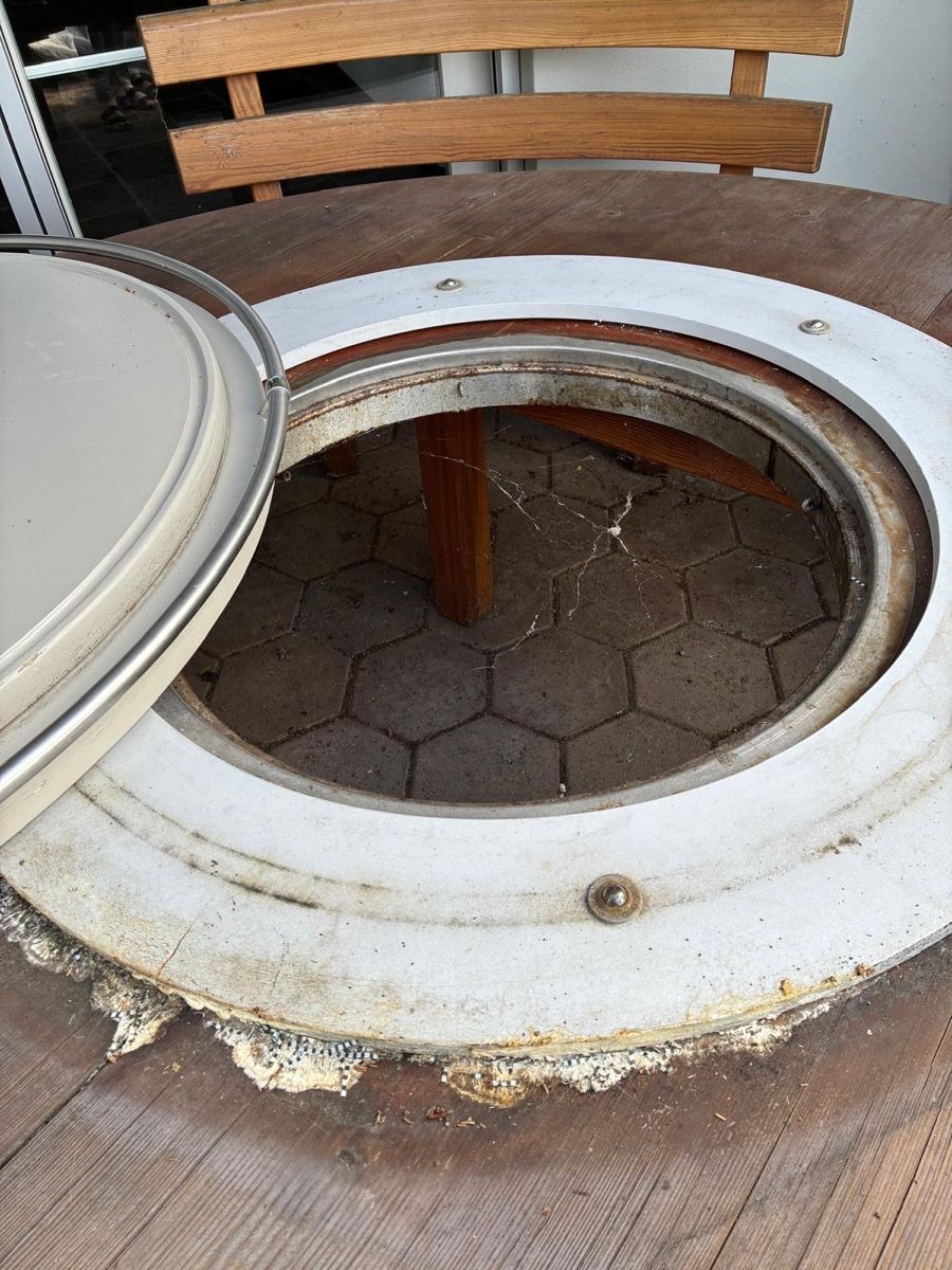 Set di tavolo e panche: Grosse Garten Garnitur mit drehbarer Tischplatte – Usato da Meisterschwanden venduto da Scania78 3
