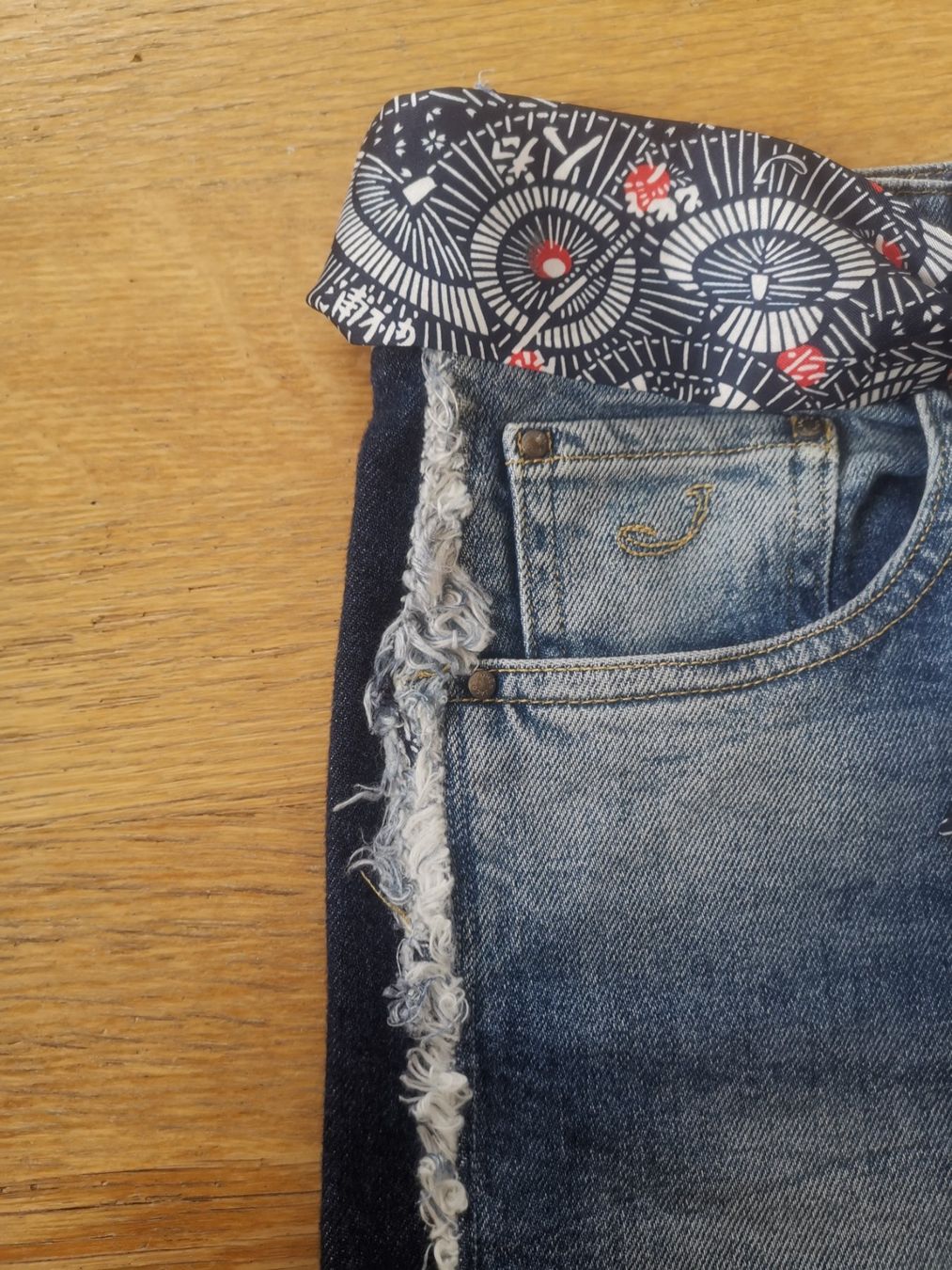 Jeans: Jacob Cohen Jeans – Gebraucht aus Uerikon von pink_flamingo 2