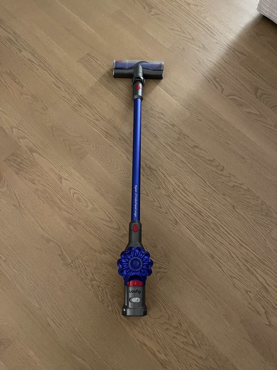 Dyson V7 | Kaufen auf Ricardo