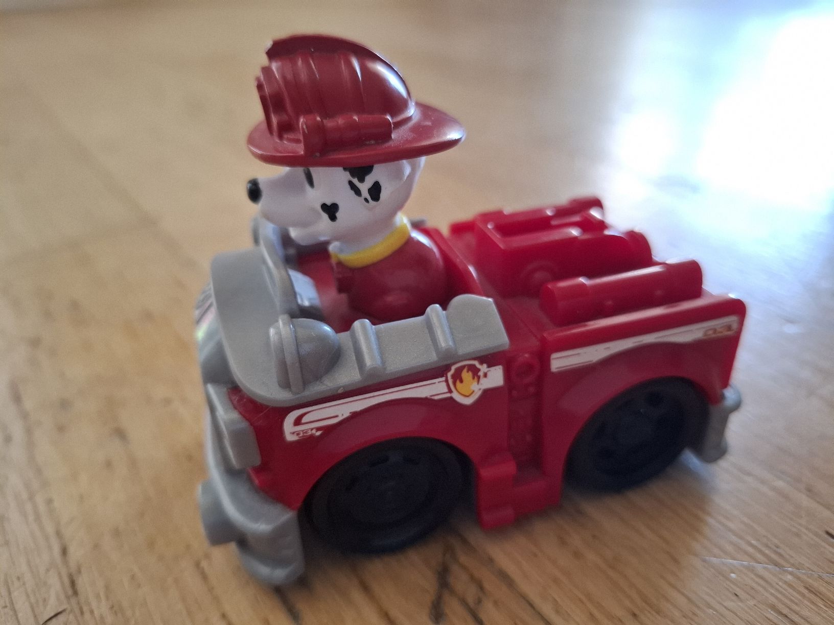 Spielzeuge: Paw Patrol Marshall Feuerwehrauto – Gebraucht aus Biel/Bienne von AvasTheGreatest