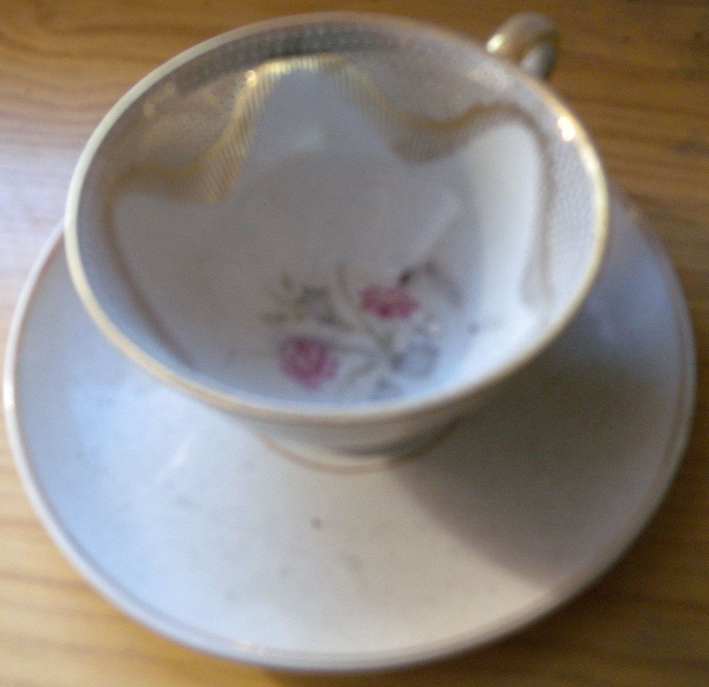 Tassen: feine tasse – Neu (gemäss Beschreibung) aus Hauenstein von Danbach