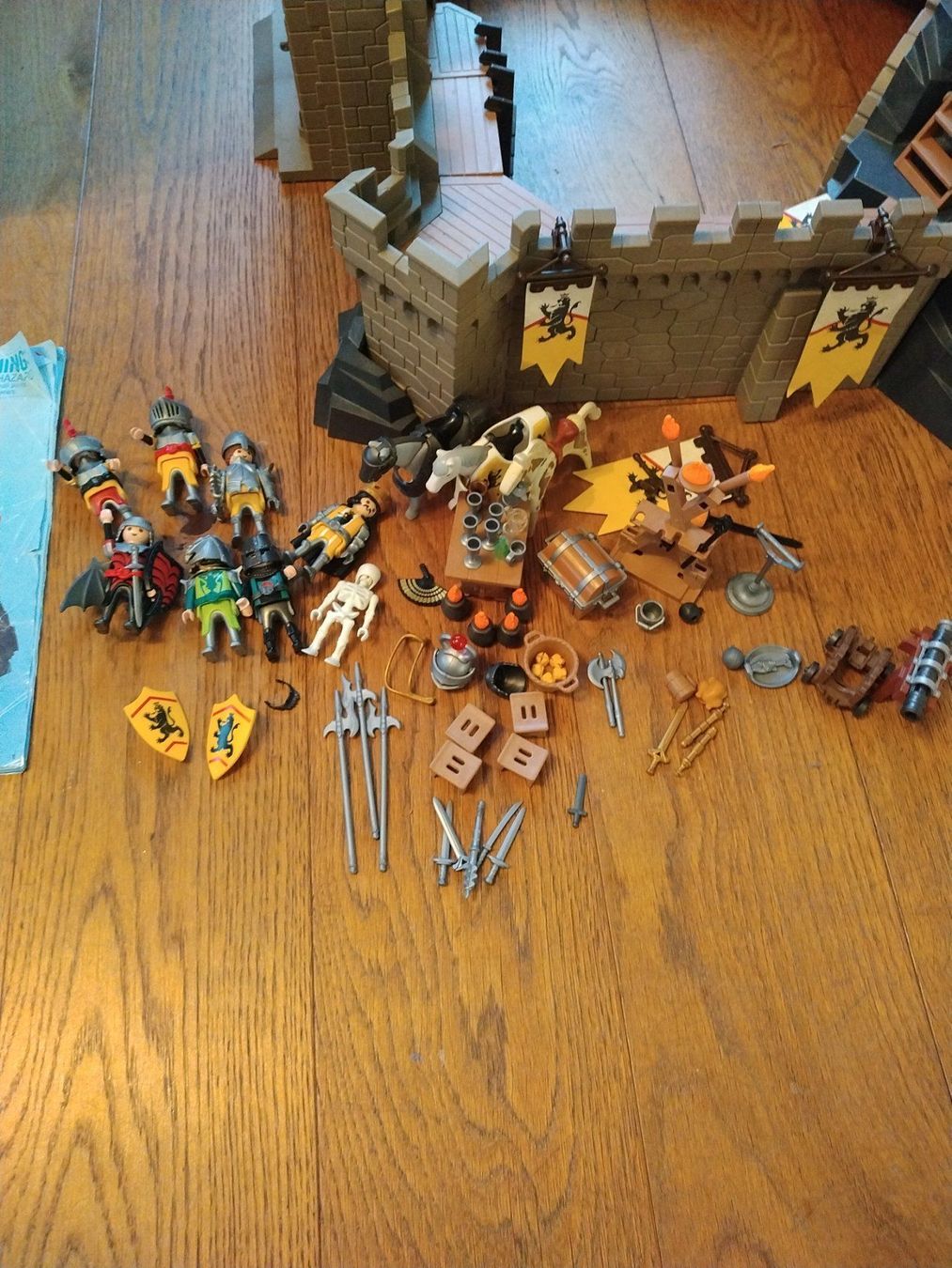 Playmobil Giocattoli: Grosse Löwen Ritterburg 4865 – Usato da Lauerz venduto da Lufrab 1