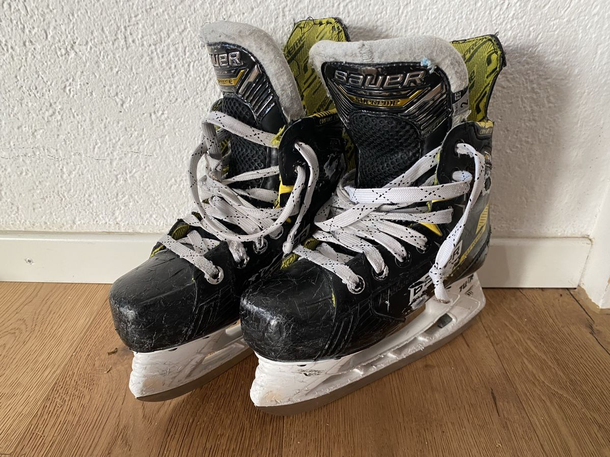 Bauer Schlittschuhe: Bauer Supreme M4 Eishockey Schlittschuhe Grösse 35 – Gebraucht aus Effretikon von flobozh 1